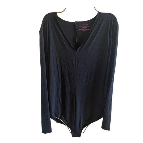 COPY - Commando Butter Solid Black Long Sleeve V-Neck Bodysuit Size Large New - Picture 2 of 4